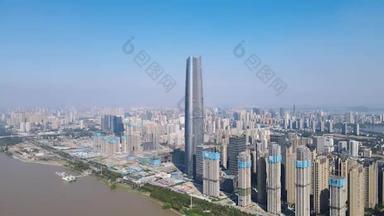 4K城市交通_武汉第一高楼绿地中心航拍